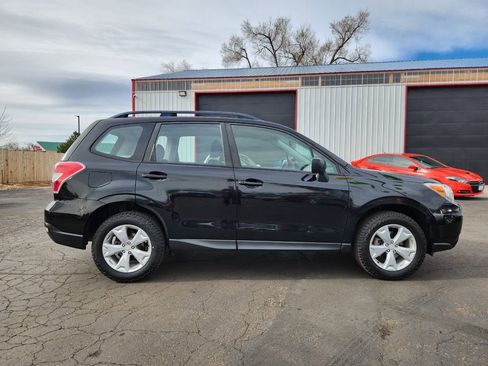 Used 2016 Subaru Forester 2.5i w/ Alloy Wheel Package image 8