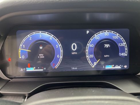 New 2025 Jeep Grand Cherokee Altitude image 12