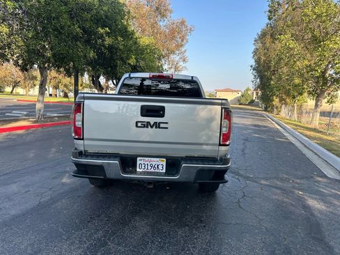 Used 2018 GMC Canyon SLE w/ SLE Convenience Package RWD image 18