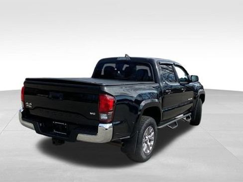 Used 2019 Toyota Tacoma SR5 AWD/4WD image 8
