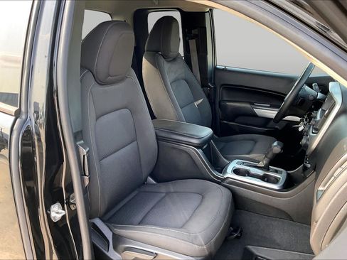 Used 2020 Chevrolet Colorado LT w/ Colorado RST Special Edition RWD image 9