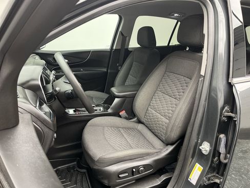 Used 2019 Chevrolet Equinox LT image 8