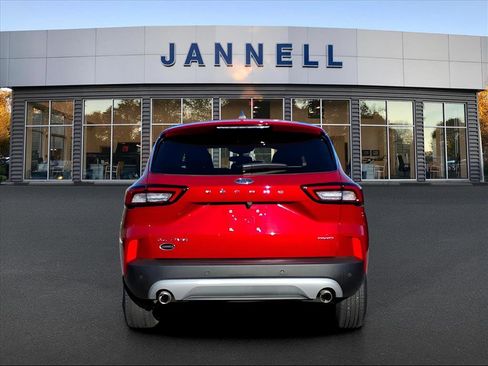 Used 2025 Ford Escape Active w/ Active Premium Tech Pack image 7