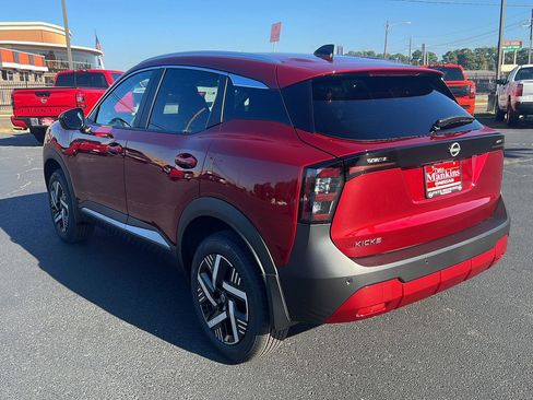 New 2026 Nissan Kicks SV image 7