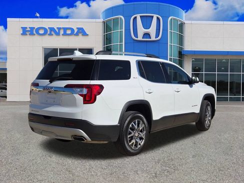 Used 2023 GMC Acadia SLT FWD image 2