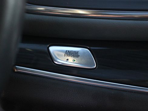 Used 2022 Buick Enclave Premium w/ Experience Buick Package image 33