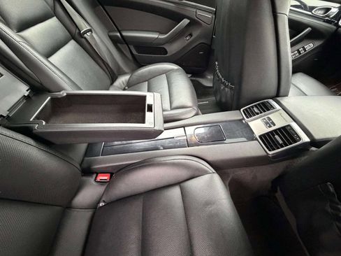 Used 2016 Porsche Panamera 4 Edition image 50