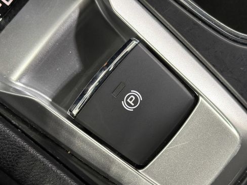Certified 2025 Subaru Ascent Limited AWD/4WD image 29