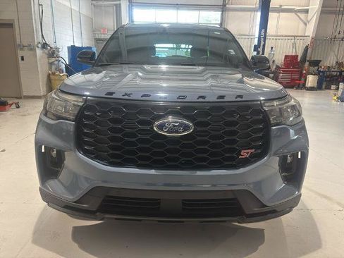 Certified 2025 Ford Explorer ST AWD/4WD image 2