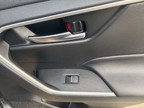 Used 2023 Toyota RAV4 XLE w/ Convenience Package image 29