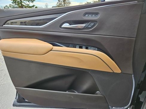 Certified 2023 Cadillac Escalade Sport w/ Touring Package image 29