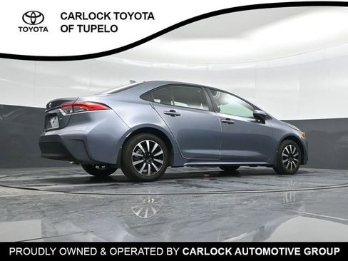 Used 2025 Toyota Corolla LE image 28