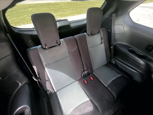 Used 2018 Nissan Pathfinder SV AWD/4WD image 28