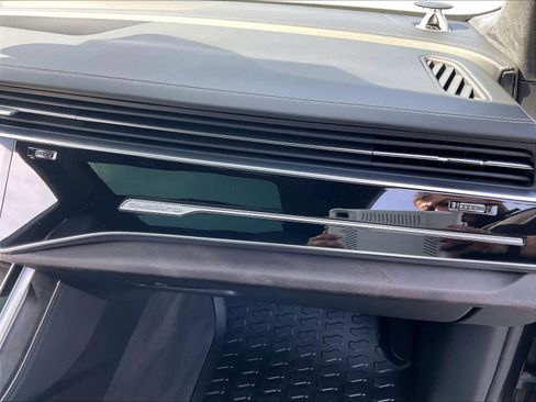 Used 2023 Audi Q8 Prestige image 19