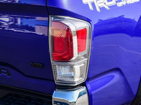 Certified 2023 Toyota Tacoma TRD Off-Road w/ Black Out Package (TMS) image 8