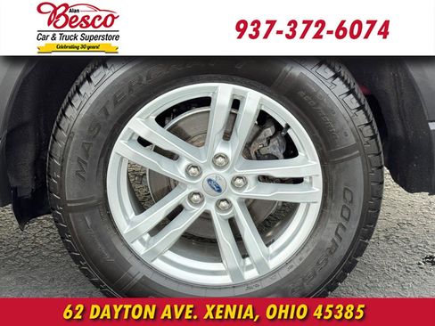 Used 2020 Ford Explorer XLT w/ Equipment Group 202A image 7