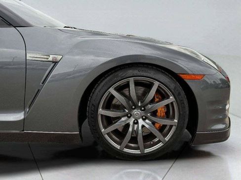 Used 2013 Nissan GT-R Premium AWD/4WD image 49