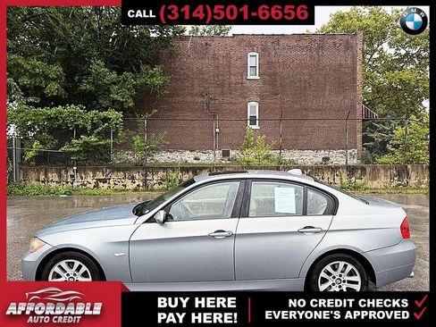 Used 2007 BMW 328i Sedan RWD image 2