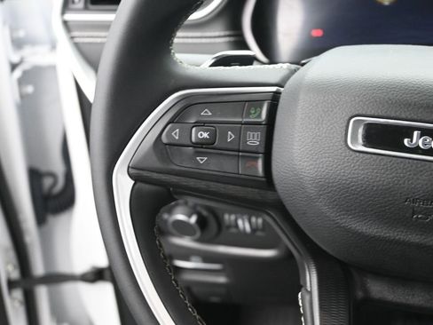 Used 2023 Jeep Grand Cherokee Laredo w/ Trailer Tow Prep Group (B) image 30