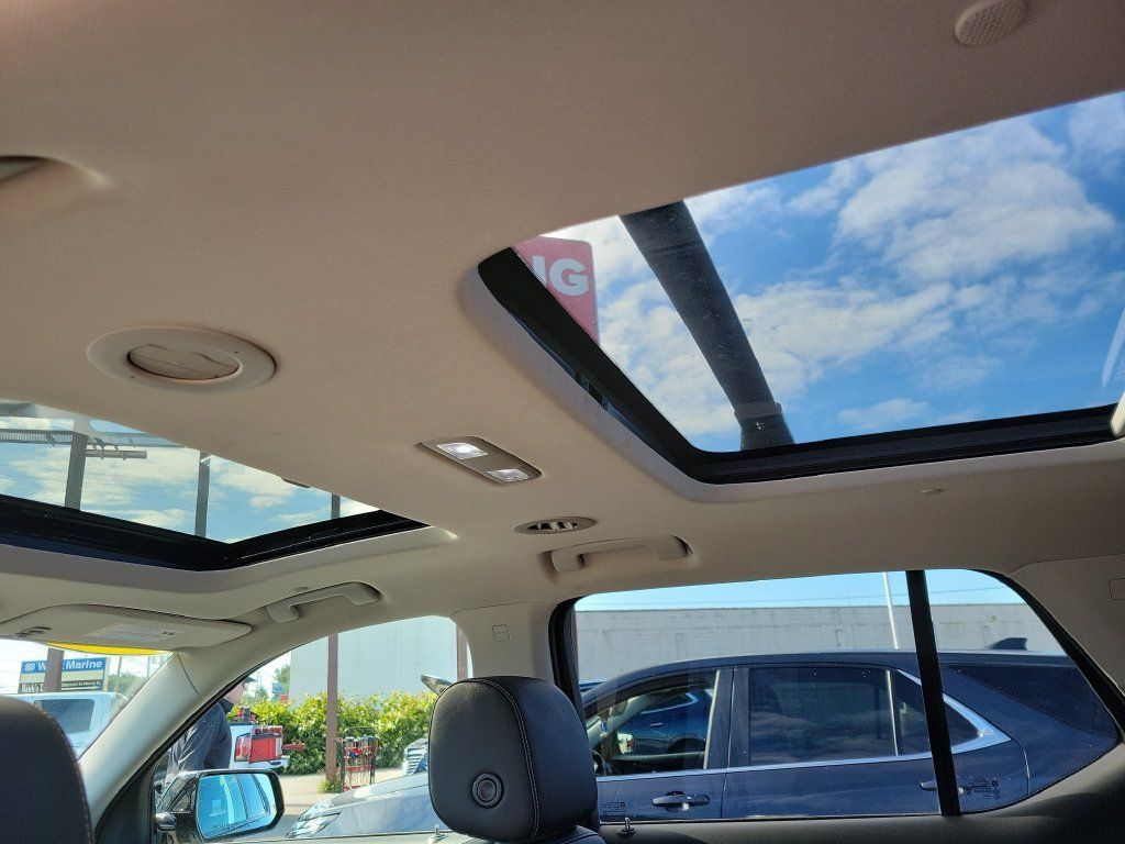 Used 2019 Chevrolet Traverse RS AWD/4WD image 19