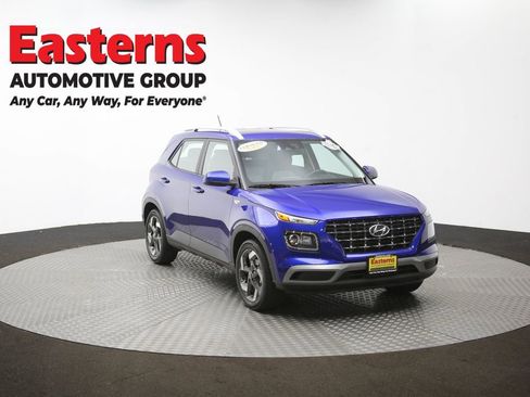 Used 2025 Hyundai Venue SEL image 51