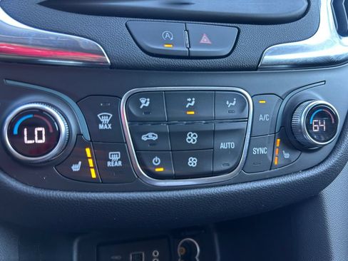 Used 2023 Chevrolet Equinox LT FWD image 29