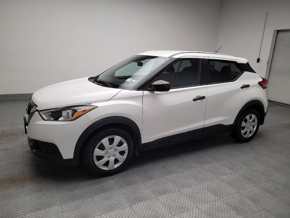 Used 2020 Nissan Kicks S FWD image 2