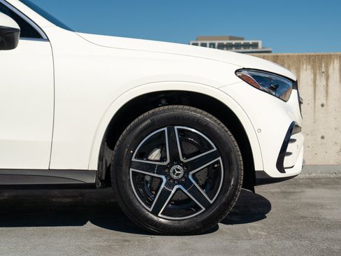 Certified 2023 Mercedes-Benz GLC 300 4MATIC image 22