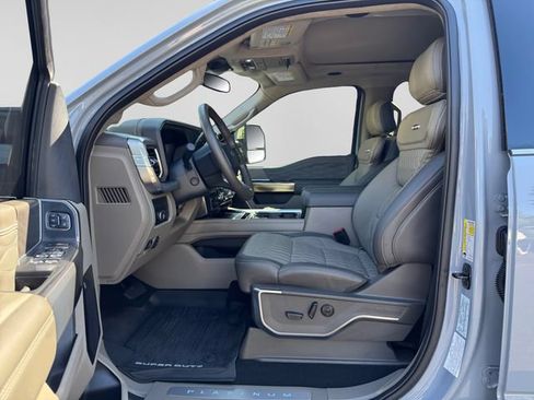 Used 2025 Ford F450 Platinum w/ Platinum Plus Package AWD/4WD image 8