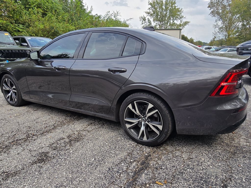 Used 2023 Volvo S60 B5 Plus FWD image 4