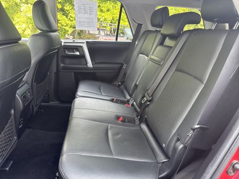 Used 2018 Toyota 4Runner Limited AWD/4WD image 11