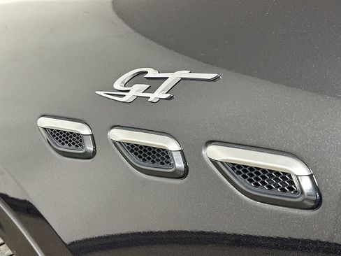 Used 2023 Maserati Grecale GT image 7