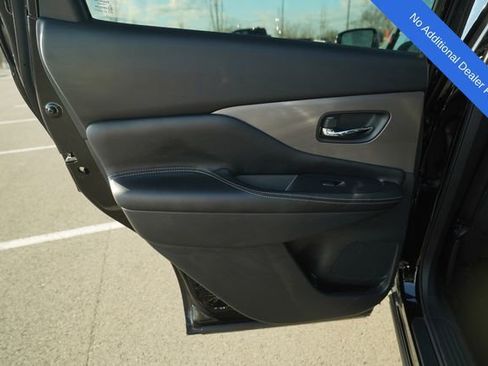 Used 2023 Nissan Murano SV AWD/4WD image 15