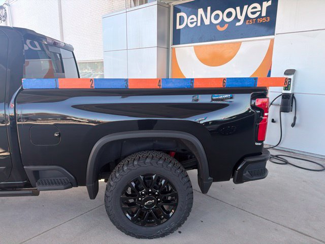 New 2026 Chevrolet Silverado 2500 High Country w/ Midnight Edition AWD/4WD image 11