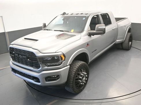 Used 2024 RAM 3500 Limited image 49