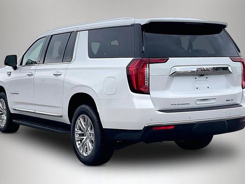 Used 2024 GMC Yukon XL SLT w/ SLT Luxury Package AWD/4WD image 4
