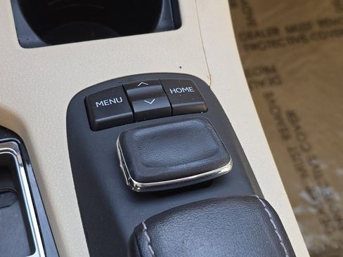 Used 2015 Lexus ES 350 350 w/ Luxury Package image 17