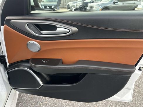 Used 2018 Alfa Romeo Giulia Ti Sport w/ Quick Order Package 22S Sport image 38