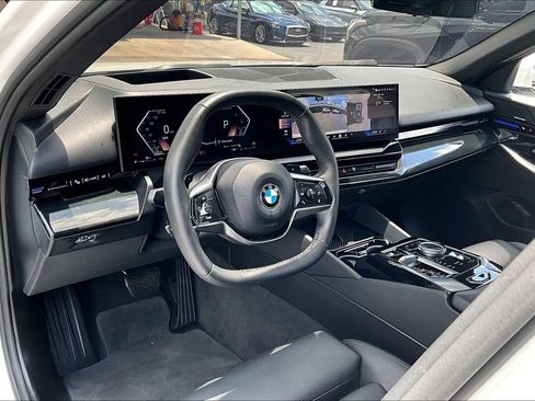 Used 2024 BMW 530i w/ Premium Package RWD image 16