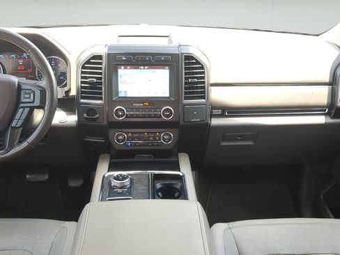 Used 2019 Ford Expedition Limited w/ Equipment Group 301A RWD image 23