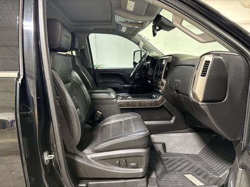 Used 2016 GMC Sierra 3500 Denali w/ Duramax Plus Package AWD/4WD image 23
