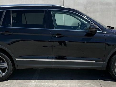 Used 2021 Volkswagen Tiguan SEL w/ 3-Row Tiguan MDO Package image 3