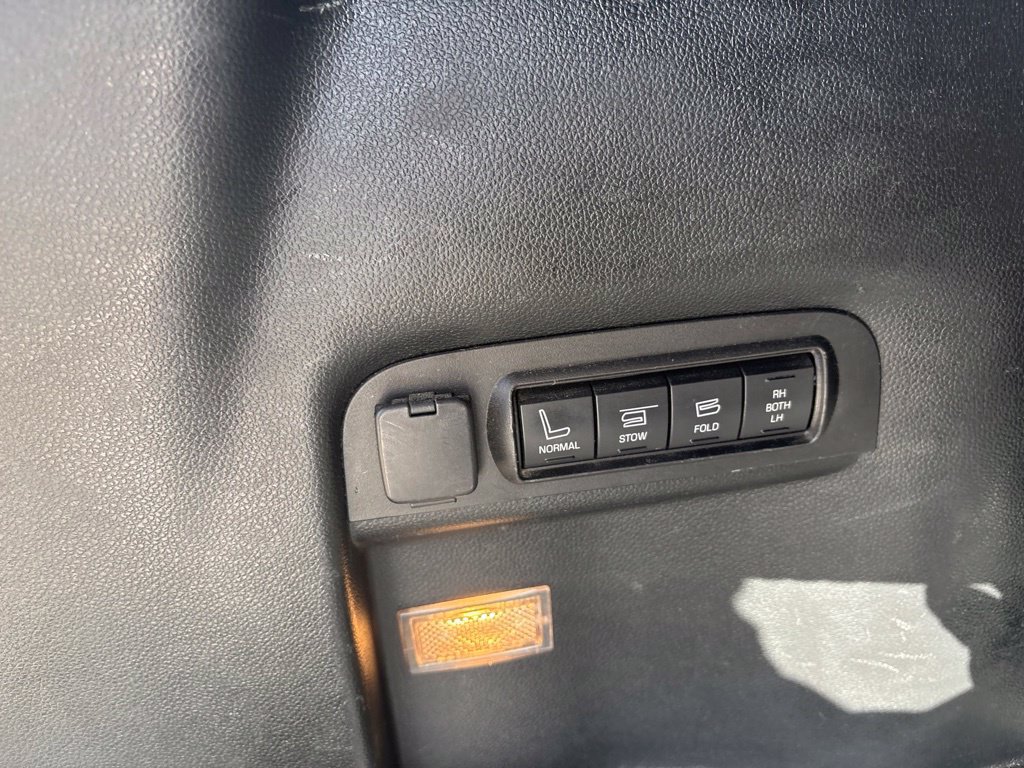 Used 2018 Ford Explorer Sport w/ Equipment Group 401A AWD/4WD image 25