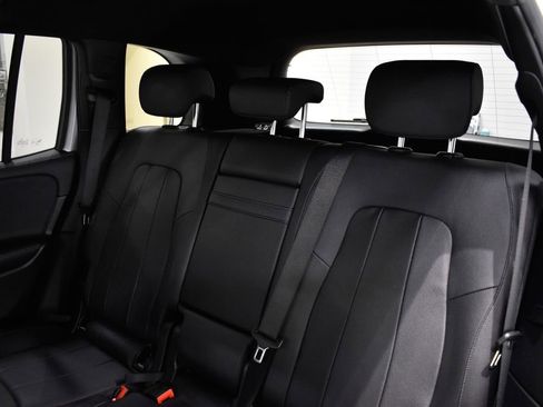 Used 2020 Mercedes-Benz GLB 250 4MATIC image 34