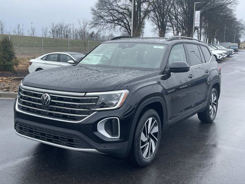 New 2026 Volkswagen Atlas SE FWD image 3