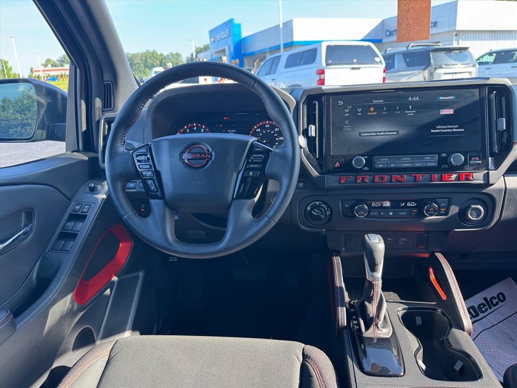 Used 2025 Nissan Frontier PRO-4X AWD/4WD image 12