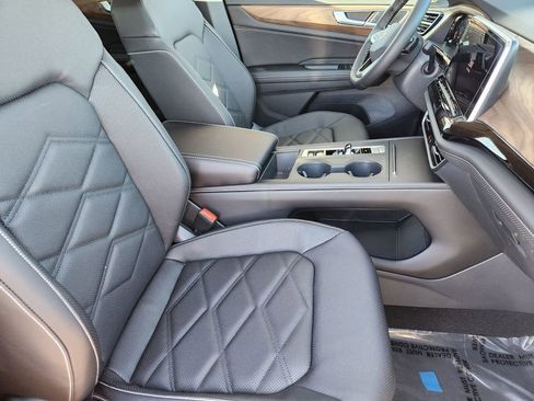 New 2026 Volkswagen Atlas SE image 4