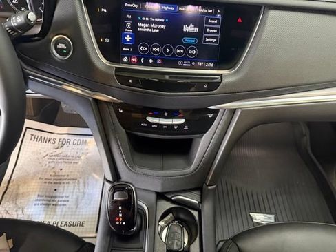 Used 2025 Cadillac XT5 Luxury w/ LPO, Floor Liner Package FWD image 26
