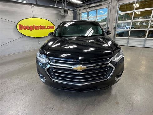 Used 2019 Chevrolet Traverse LT FWD image 8