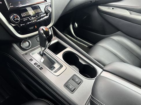 Certified 2024 Nissan Murano SV w/ SV Midnight Edition Package image 26